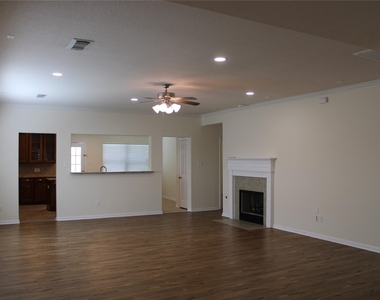 9527 Brackenton Crest Drive - Photo Thumbnail 2
