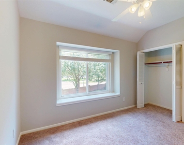 23027 Lodgepoint Drive - Photo Thumbnail 14
