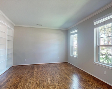23027 Lodgepoint Drive - Photo Thumbnail 3