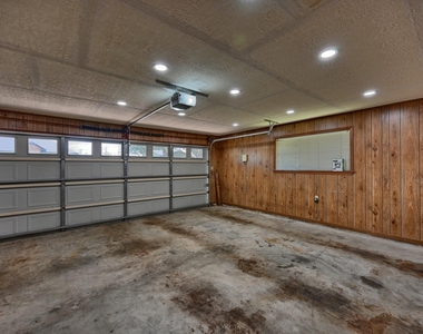 1600 Pecan Street - Photo Thumbnail 33