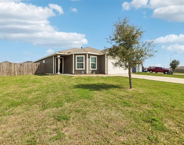 8006 Distant Harbor Road - Photo Thumbnail 25