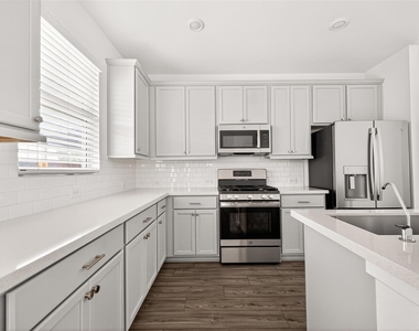 21815 White Bellflower Lane - Photo Thumbnail 12
