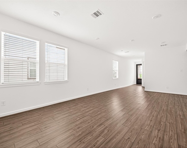 21815 White Bellflower Lane - Photo Thumbnail 11
