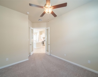6007 Painted Plains Lane - Photo Thumbnail 12