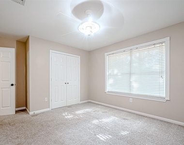 7135 Woodland Oaks - Photo Thumbnail 22