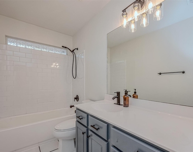 7135 Woodland Oaks - Photo Thumbnail 20