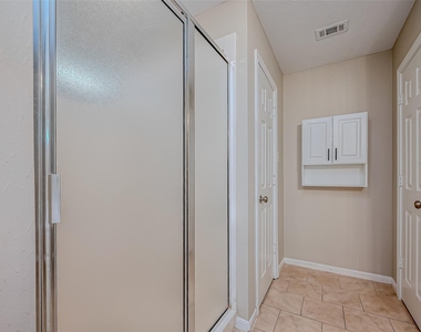 7135 Woodland Oaks - Photo Thumbnail 28