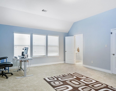 27815 Colonial Point Drive - Photo Thumbnail 33