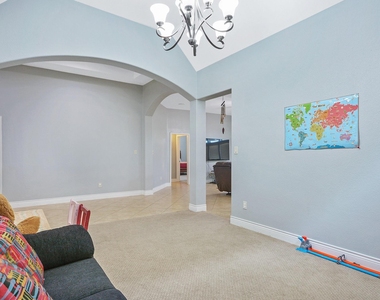 27815 Colonial Point Drive - Photo Thumbnail 9