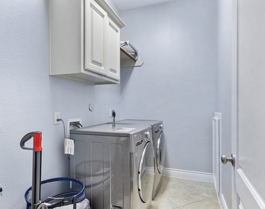 27815 Colonial Point Drive - Photo Thumbnail 37