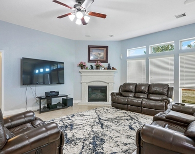 27815 Colonial Point Drive - Photo Thumbnail 16