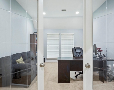 27815 Colonial Point Drive - Photo Thumbnail 22