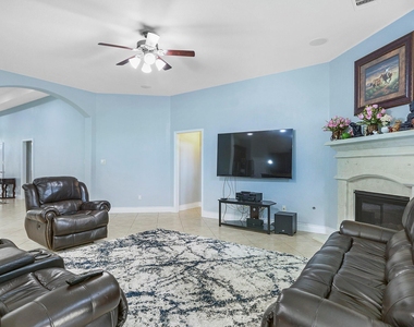 27815 Colonial Point Drive - Photo Thumbnail 18