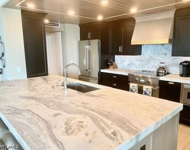 5550 Heron Point Dr - Photo Thumbnail 2