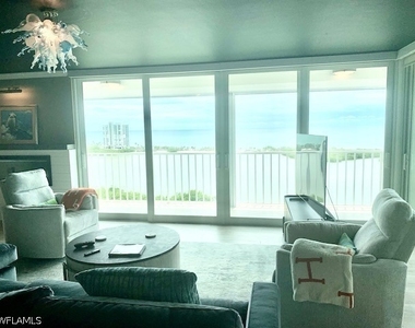 5550 Heron Point Dr - Photo Thumbnail 11
