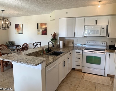 1275 Wildwood Lakes Boulevard - Photo Thumbnail 7