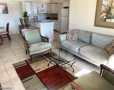 1275 Wildwood Lakes Boulevard - Photo Thumbnail 4