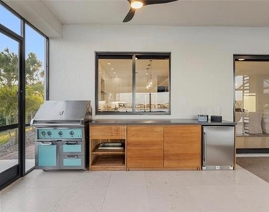 4796 Sophia Drive - Photo Thumbnail 6