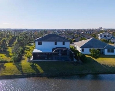 4796 Sophia Drive - Photo Thumbnail 8