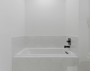 2917 Crane Street - Photo Thumbnail 7