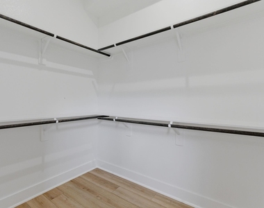 2917 Crane Street - Photo Thumbnail 13