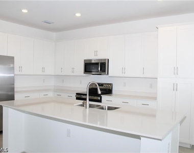 5479 Double Eagle Circle - Photo Thumbnail 1