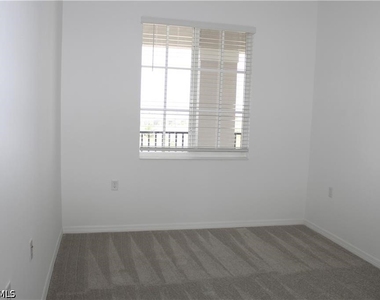 5479 Double Eagle Circle - Photo Thumbnail 12