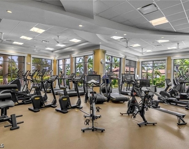 9727 Acqua Court - Photo Thumbnail 23