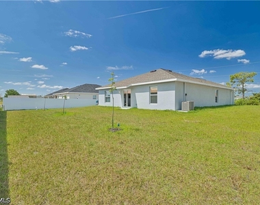 2901 Nw 18th Place - Photo Thumbnail 31