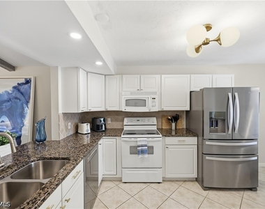 500 Misty Pines Circle - Photo Thumbnail 8