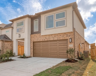 8710 Limmen Terrace Trail - Photo Thumbnail 2