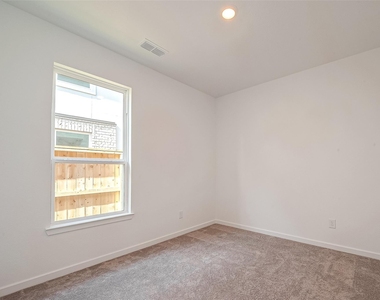 8710 Limmen Terrace Trail - Photo Thumbnail 18