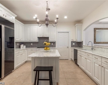 2864 Tiburon Boulevard E - Photo Thumbnail 7