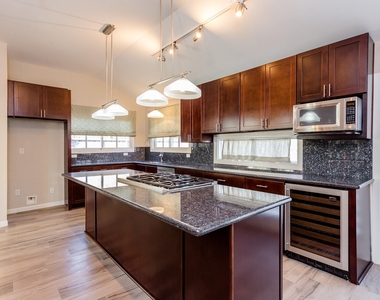 3006 Conway Street - Photo Thumbnail 15