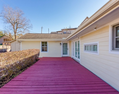 3006 Conway Street - Photo Thumbnail 27