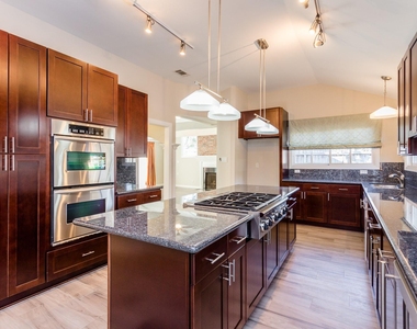 3006 Conway Street - Photo Thumbnail 14