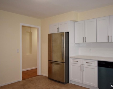 356 Slocum - Photo Thumbnail 3