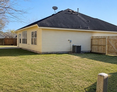 4031 Raspberry Court - Photo Thumbnail 19