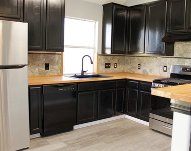 4031 Raspberry Court - Photo Thumbnail 10