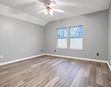 4031 Raspberry Court - Photo Thumbnail 9