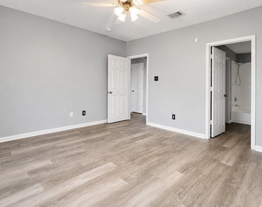 4031 Raspberry Court - Photo Thumbnail 11