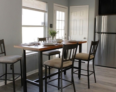 4031 Raspberry Court - Photo Thumbnail 6