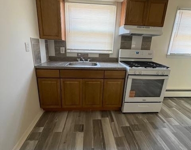 122 Stuyvesant - Photo Thumbnail 4