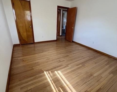 122 Stuyvesant - Photo Thumbnail 12