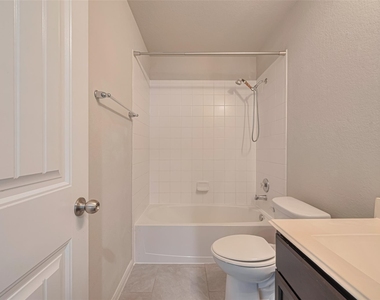 3010 Veeder Pass Lane - Photo Thumbnail 26