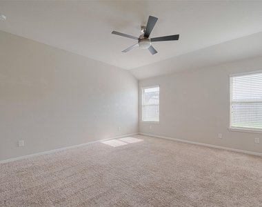 3010 Veeder Pass Lane - Photo Thumbnail 30