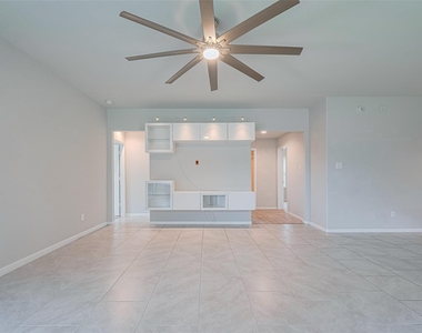 3010 Veeder Pass Lane - Photo Thumbnail 15