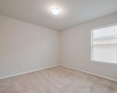 3010 Veeder Pass Lane - Photo Thumbnail 24