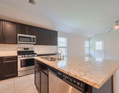 3010 Veeder Pass Lane - Photo Thumbnail 11
