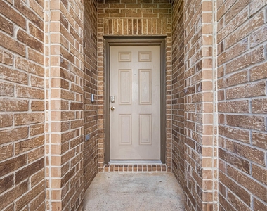 3010 Veeder Pass Lane - Photo Thumbnail 1